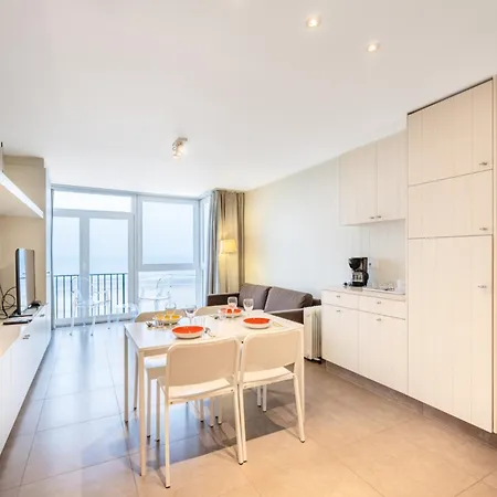 Apartment Brit0501 With A Beautiful View Of The Oostduinkerke