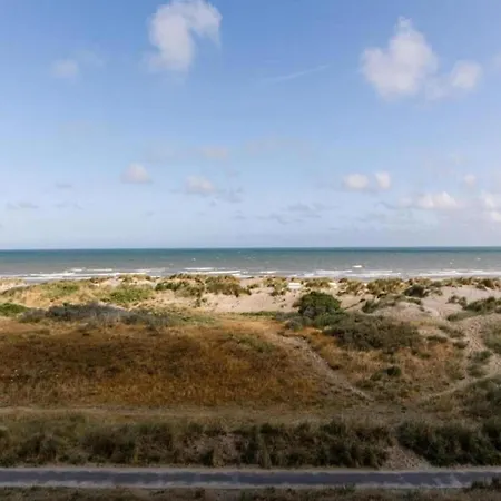 Brit0501 With A Beautiful View Of The Daire Oostduinkerke